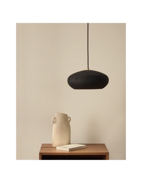 Mesita de noche Elan de chapa y madera maciza de nogal con cuerda 51x45cm FSC Mix Credit - Kave Home