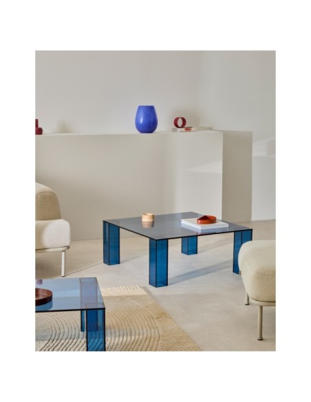 Mesa auxiliar Adularia de cristal templado azul 85 x 85 cm - Kave Home