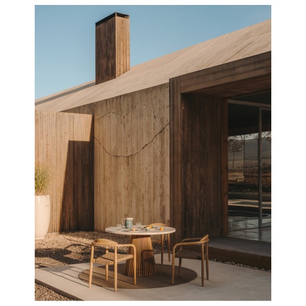 Macetero Aiguablava de cemento blanco... Macetero Aiguablava de cemento blanco...