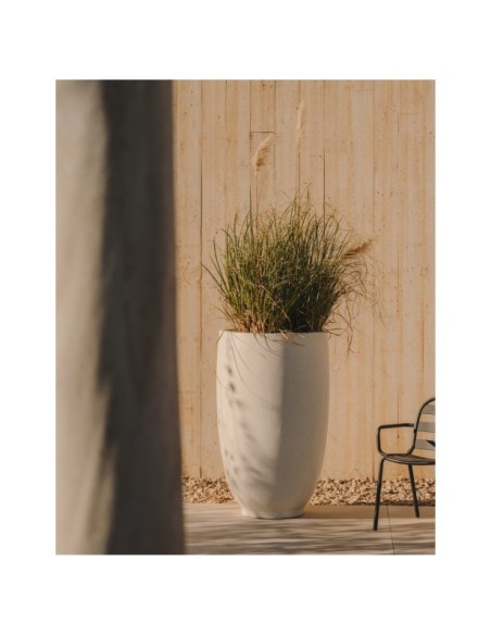 Macetero Aiguablava de cemento blanco Ø 75 cm - Kave Home