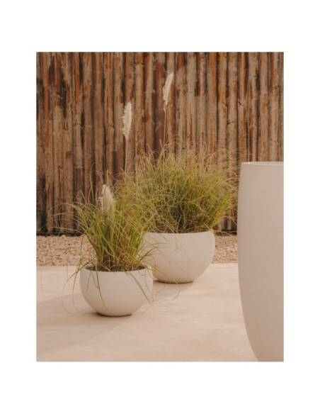 Macetero Aiguablava de cemento blanco Ø 75 cm - Kave Home