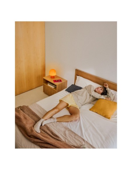 Cama Alguema en chapa de roble con acabado natural para colchón de 160 x 200 cm - Kave Home