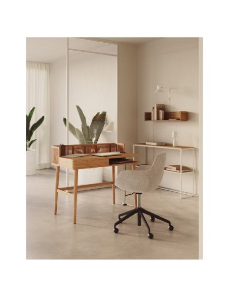 Mesa Araxi de chapa, madera maciza de fresno y ratán 105 x 62 cm - Kave Home