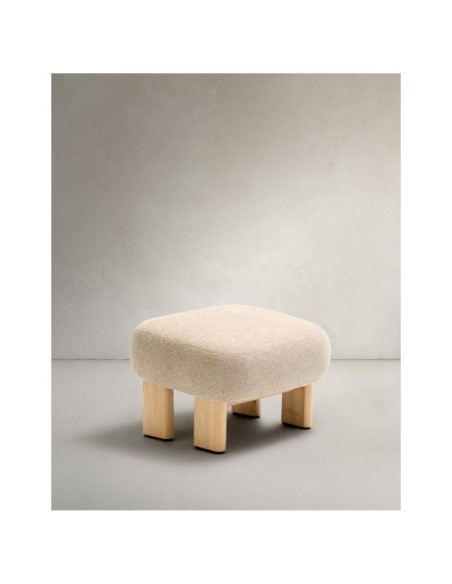 Reposapiés Cabana chenilla beige y patas madera maciza fresno acabado natural 65x55,4cm FSC 100% - Kave Home