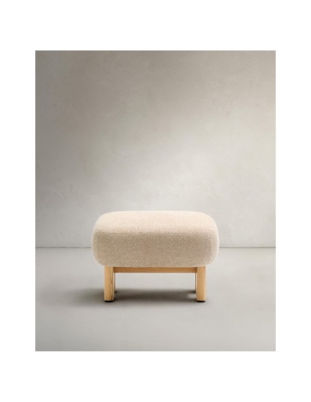 Reposapiés Cabana chenilla beige y patas madera maciza fresno acabado natural 65x55,4cm FSC 100% - Kave Home