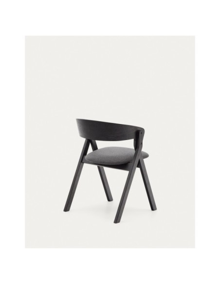 Silla Godia de chapa de fresno y madera maciza de caucho  acabado negro y chenilla gris - Kave Home