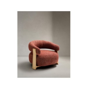 Butaca Granite chenilla terracota y patas de madera...