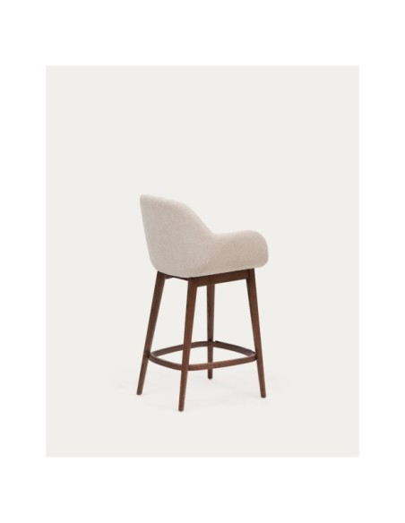 Taburete Konna beige y patas de madera maciza de fresno acabado oscuro 65 cm - Kave Home