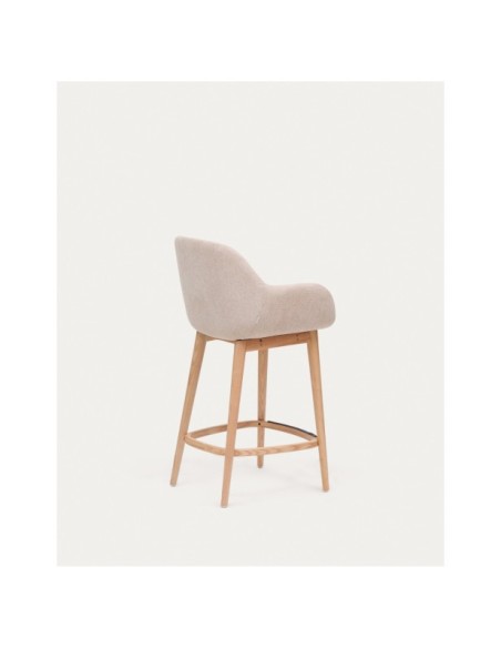 Taburete Konna beige y patas de madera maciza de fresno acabado tono natural 65 cm - Kave Home