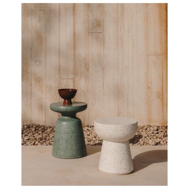 Mesa auxiliar exterior Mesquida de... Mesa auxiliar exterior Mesquida de...