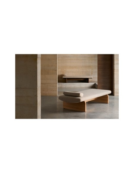 Diván Topaz de chenilla beige y madera maciza de fresno con acabado natural 200cm FSC 100% - Kave Home