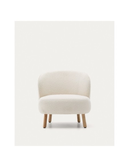 Butaca Ulit de borreguito blanco y patas de madera maciza haya acabado natural - Kave Home
