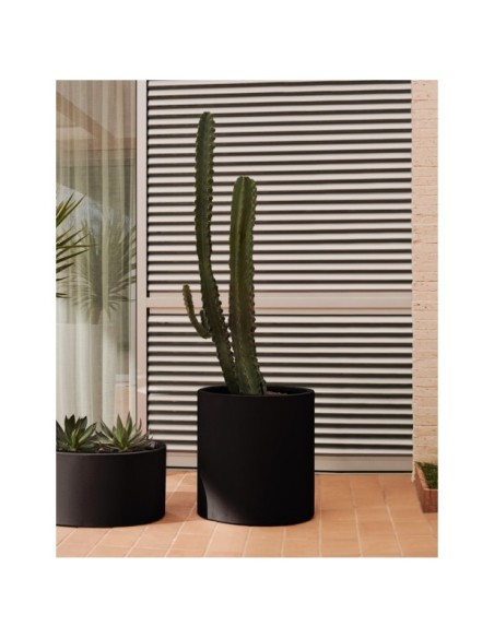 Macetero Aiguablava de cemento negro Ø 52 cm - Kave Home