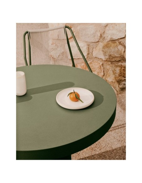 Mesa redonda Aiguablava de cemento verde Ø 90 cm - Kave Home
