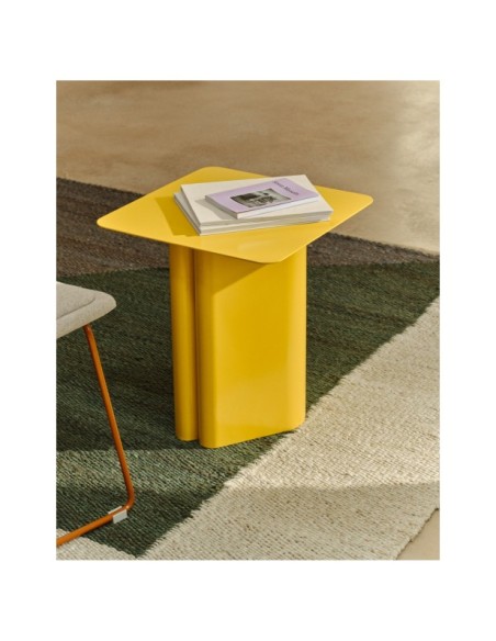 Mesa auxiliar Arvin de hierro amarillo 42 x 42 cm - Kave Home