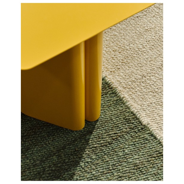 Mesa auxiliar Arvin de hierro... Mesa auxiliar Arvin de hierro...