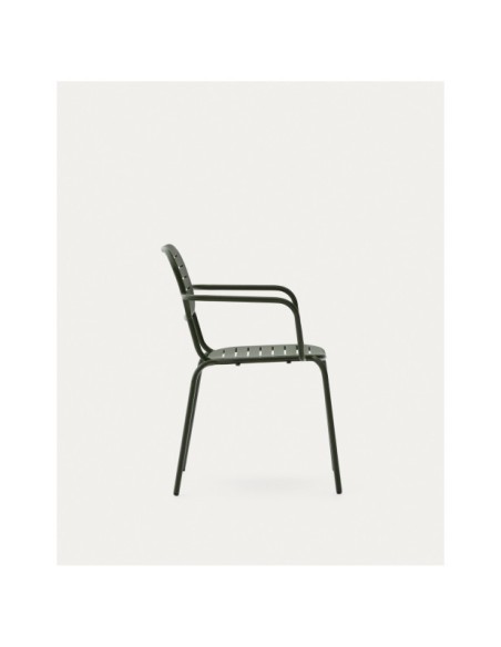 Silla apilable con reposabrazos de exterior Brai de acero galvanizado verde - Kave Home