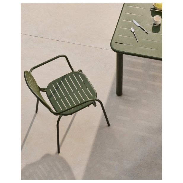 Silla apilable con reposabrazos de...