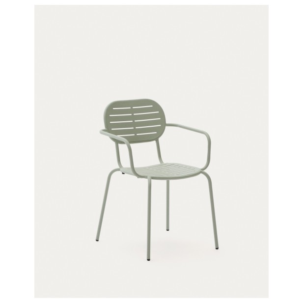 Silla apilable con reposabrazos de exterior Brai de acero galvanizado turquesa - Kave Home