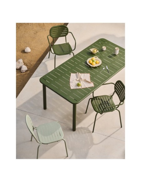 Mesa de exterior Brai de acero galvanizado verde 180 x 90 cm - Kave Home