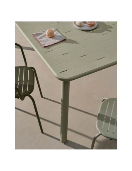 Mesa de exterior Brai de acero galvanizado turquesa 180 x 90 cm - Kave Home