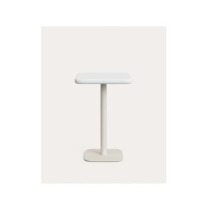 Mesa alta de exterior Dina con sobre de cemento blanco...