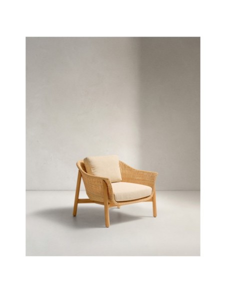 Butaca Galea de madera maciza de teca y ratán sintético FSC 100% - Kave Home