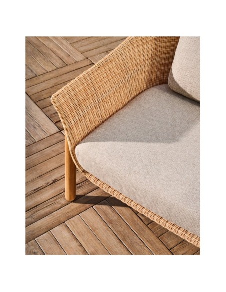 Butaca Galea de madera maciza de teca y ratán sintético FSC 100% - Kave Home