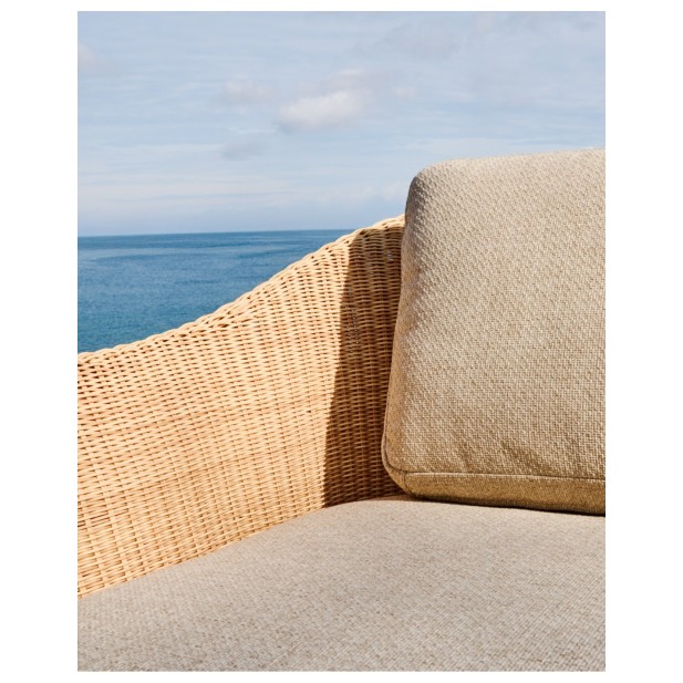 Butaca Galea de madera maciza de teca...