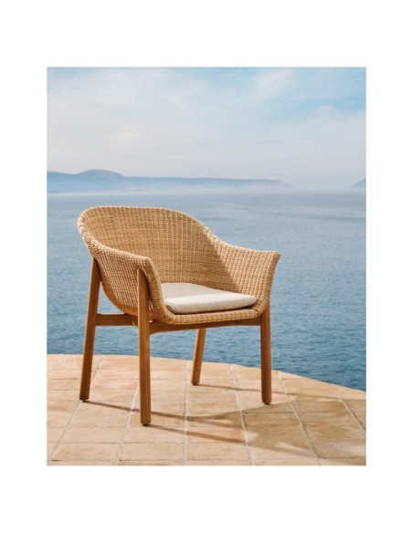 Silla Galea de madera maciza de teca y ratán sintético FSC 100% - Kave Home