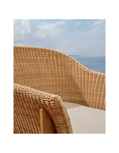 Silla Galea de madera maciza de teca y ratán sintético FSC 100% - Kave Home