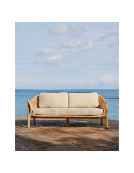 Sofá Galea de 2 plazas de madera maciza de teca y ratán sintético 170,5 cm FSC 100% - Kave Home