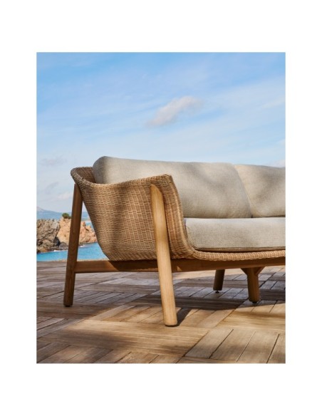 Sofá Galea de 3 plazas de madera maciza de teca y ratán sintético 223 cm FSC 100% - Kave Home