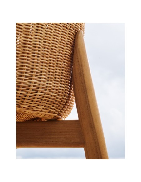 Taburete Galea de madera maciza de teca y ratán sintético 75 cm FSC 100% - Kave Home