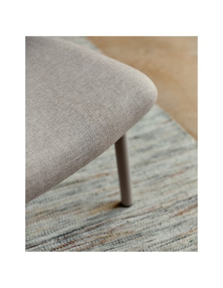 Reposapiés Inari beige y acero acabado pintado beige 60 x 50 cm FSC Mix Credit - Kave Home