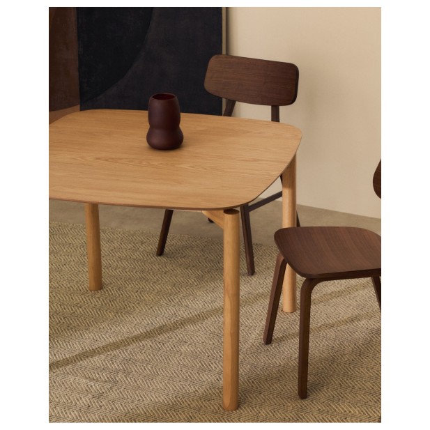 Mesa cuadrada Indara de chapa de... Mesa cuadrada Indara de chapa de...