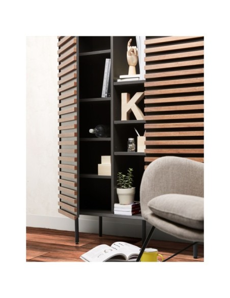 Aparador alto Kesia con chapa de nogal 105 x 155 cm - Kave Home