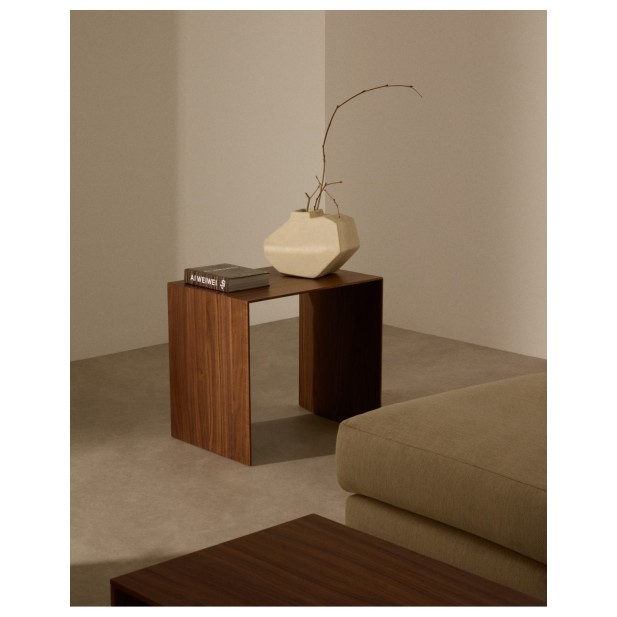 Mesa auxiliar Litto de chapa de nogal... Mesa auxiliar Litto de chapa de nogal...