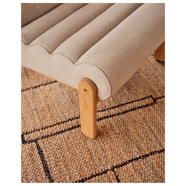 Butaca Magira beige de madera maciza...