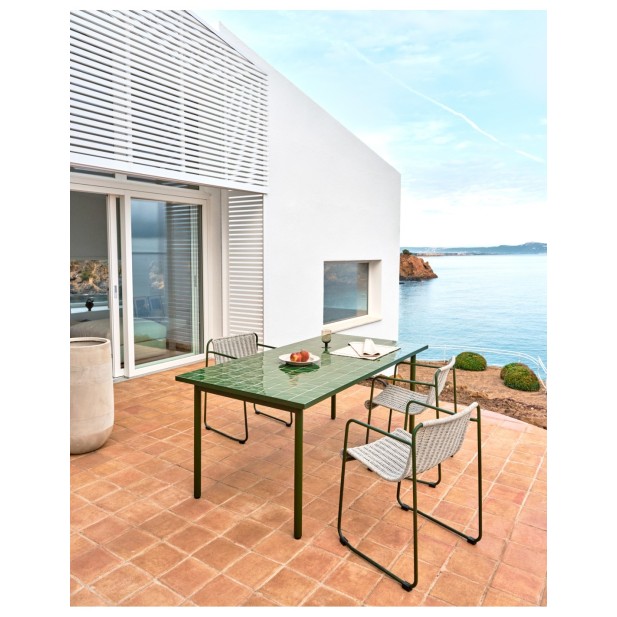 Silla apilable Maurina de acero...