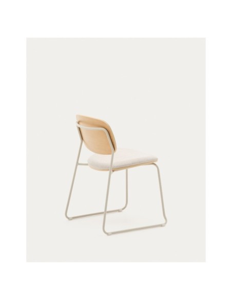 Silla apilable Meli de contrachapado de álamo con asiento de chenilla beige y patas de metal beige FSC Mix Credit - Kave Home