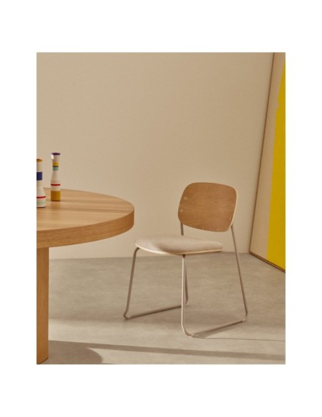 Silla apilable Meli de contrachapado de álamo con asiento de chenilla beige y patas de metal beige FSC Mix Credit - Kave Home