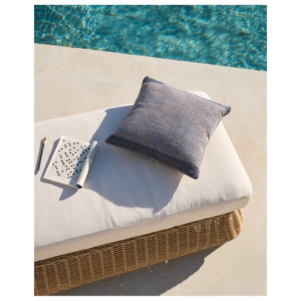 Tumbona Meria de ratán sintético y...