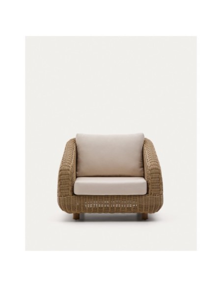 Sillón Meria de ratán sintético y patas de madera maciza de acacia FSC 100% - Kave Home
