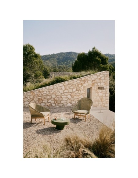 Butaca Olbia de ratán sintético y madera maciza de teca FSC 100% - Kave Home