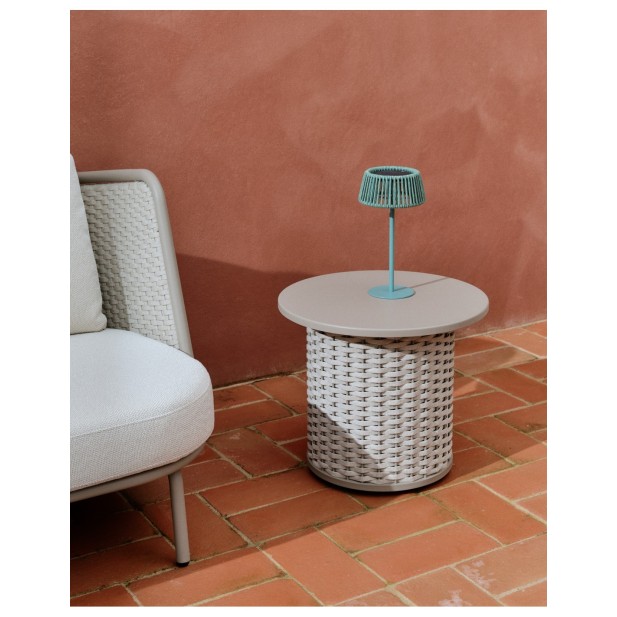 Mesa auxiliar de exterior Sedalis de... Mesa auxiliar de exterior Sedalis de...