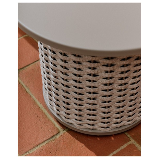 Mesa auxiliar de exterior Sedalis de... Mesa auxiliar de exterior Sedalis de...