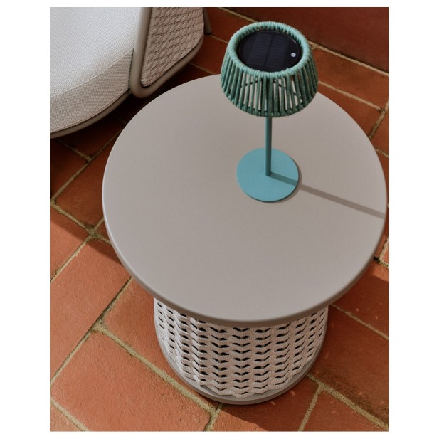 Mesa auxiliar de exterior Sedalis de... Mesa auxiliar de exterior Sedalis de...