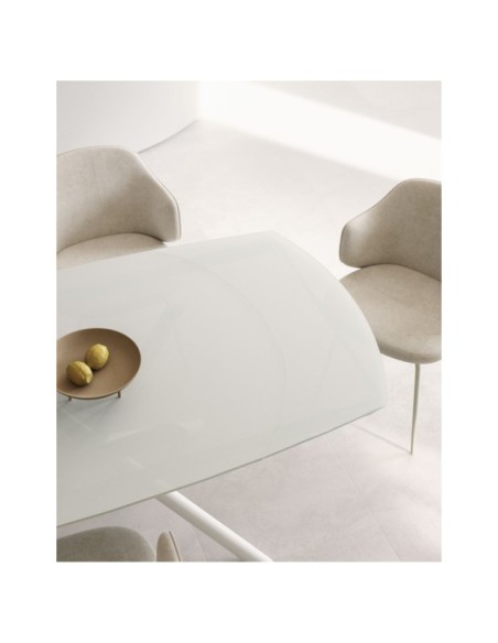 Mesa extensible Yodalia cristal templado y patas de acero acabado blanco 130(190)x100 cm - Kave Home