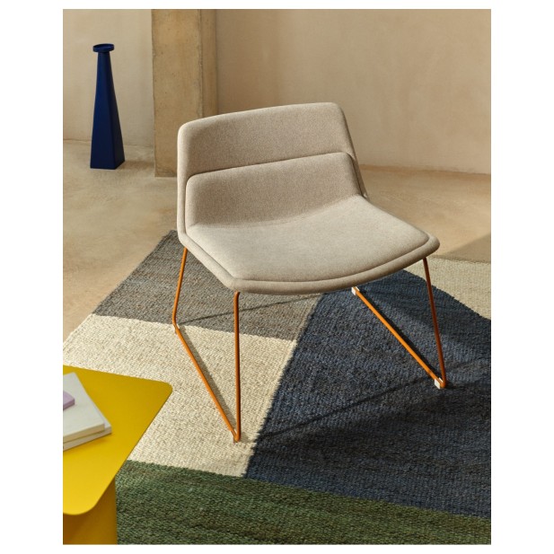 Butaca Zahara beige y patas de acero... Butaca Zahara beige y patas de acero...